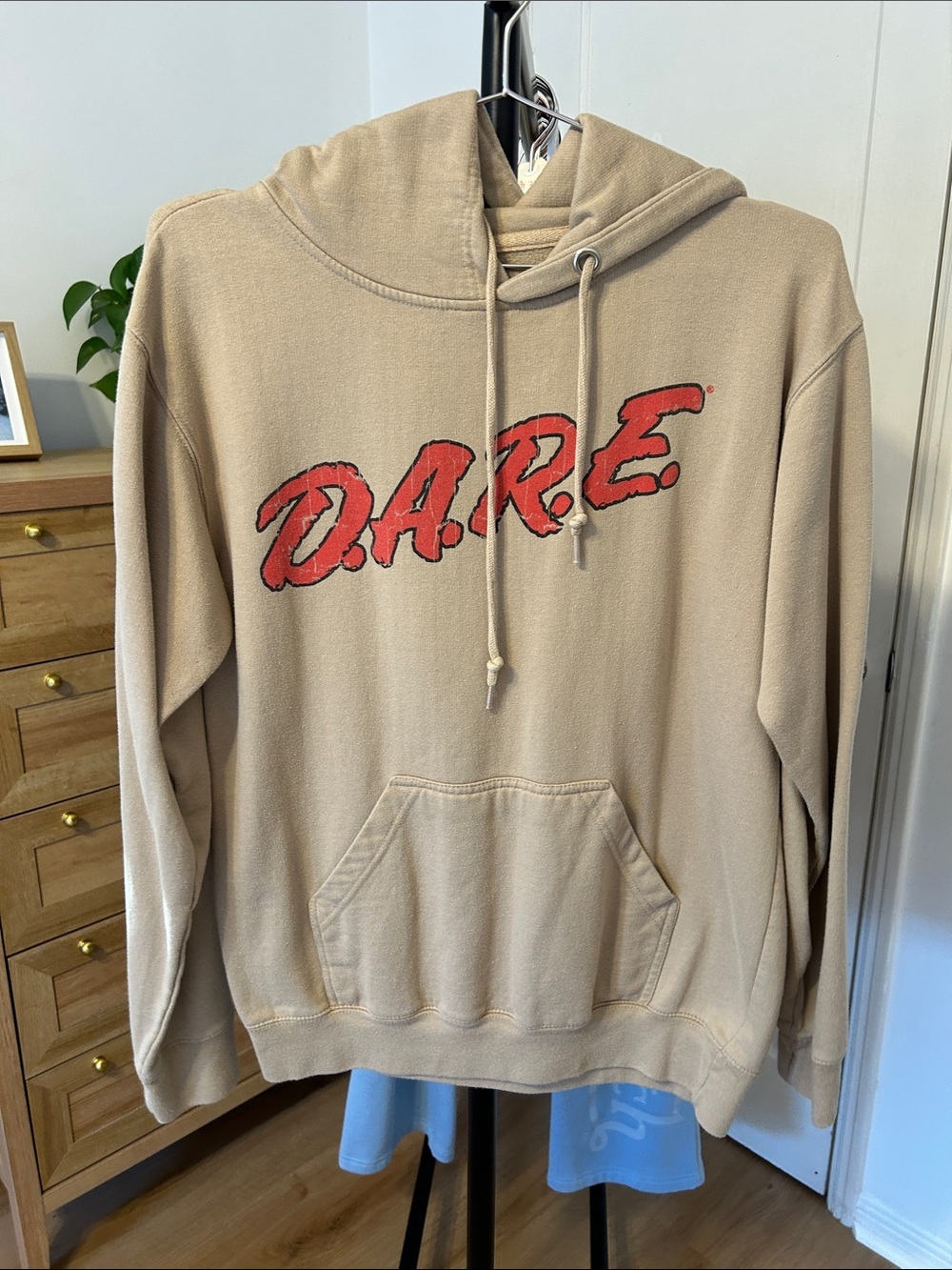 DARE Hoodie. Best for size small. Maybe medium. No size tag. PTP 20”. Pilling.